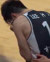 PG电子平台-被中国男篮打哭！韩国核心李贤重捂脸痛哭 22分7板4助2断成空砍