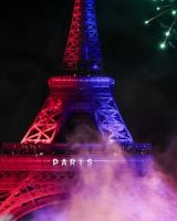 PG电子平台-埃菲尔铁塔亮灯祝贺巴黎圣日耳曼夺队史首座欧冠！