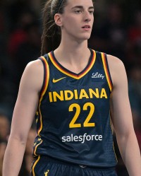 PG电子官网-ESPN专家预测里斯本赛季不会复出，克拉克会为了狂热的季后赛竞争复出